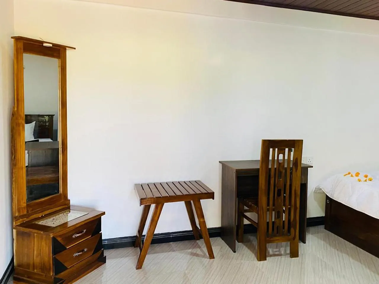 Sunset View Homestay Sigiriya